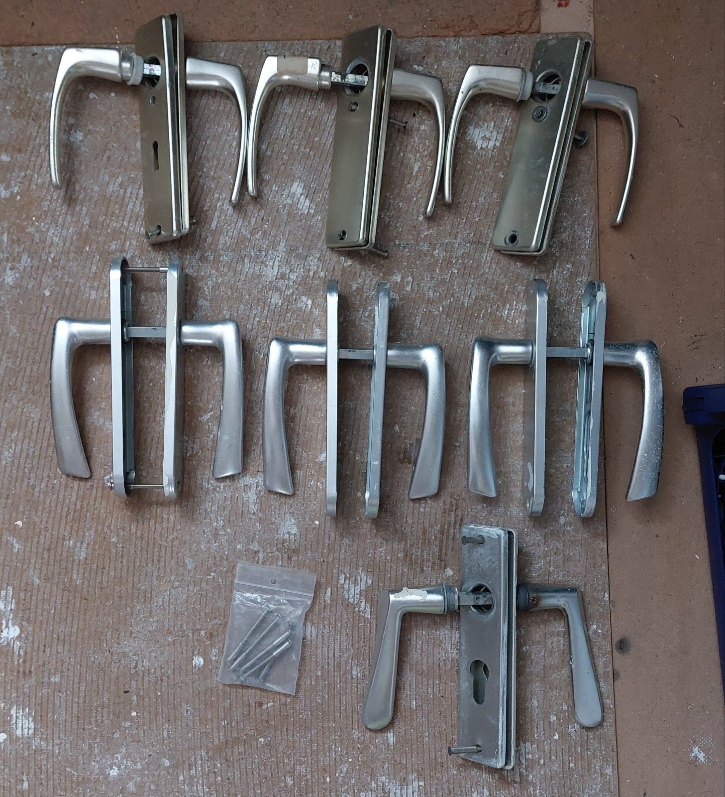 Diverse deurbeslag sets - Klinken en scharnieren, Ophalen of Verzenden, Gebruikt, Overige materialen, Klink of Kruk