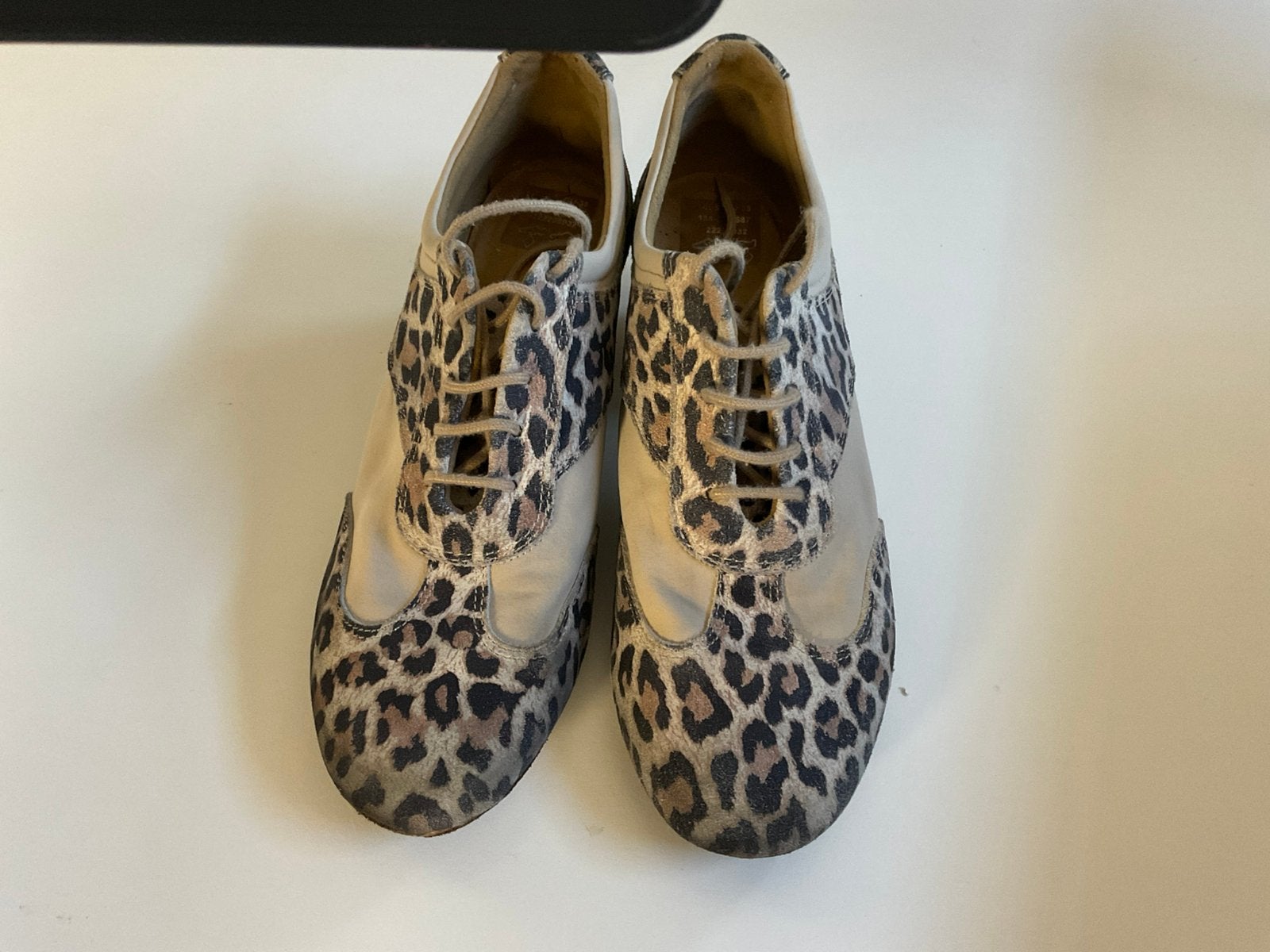 Dansschoenen maat 38 Diamant, Kleding | Dames, Ophalen of Verzenden, Zo goed als nieuw, Bruin, Sneakers of Gympen