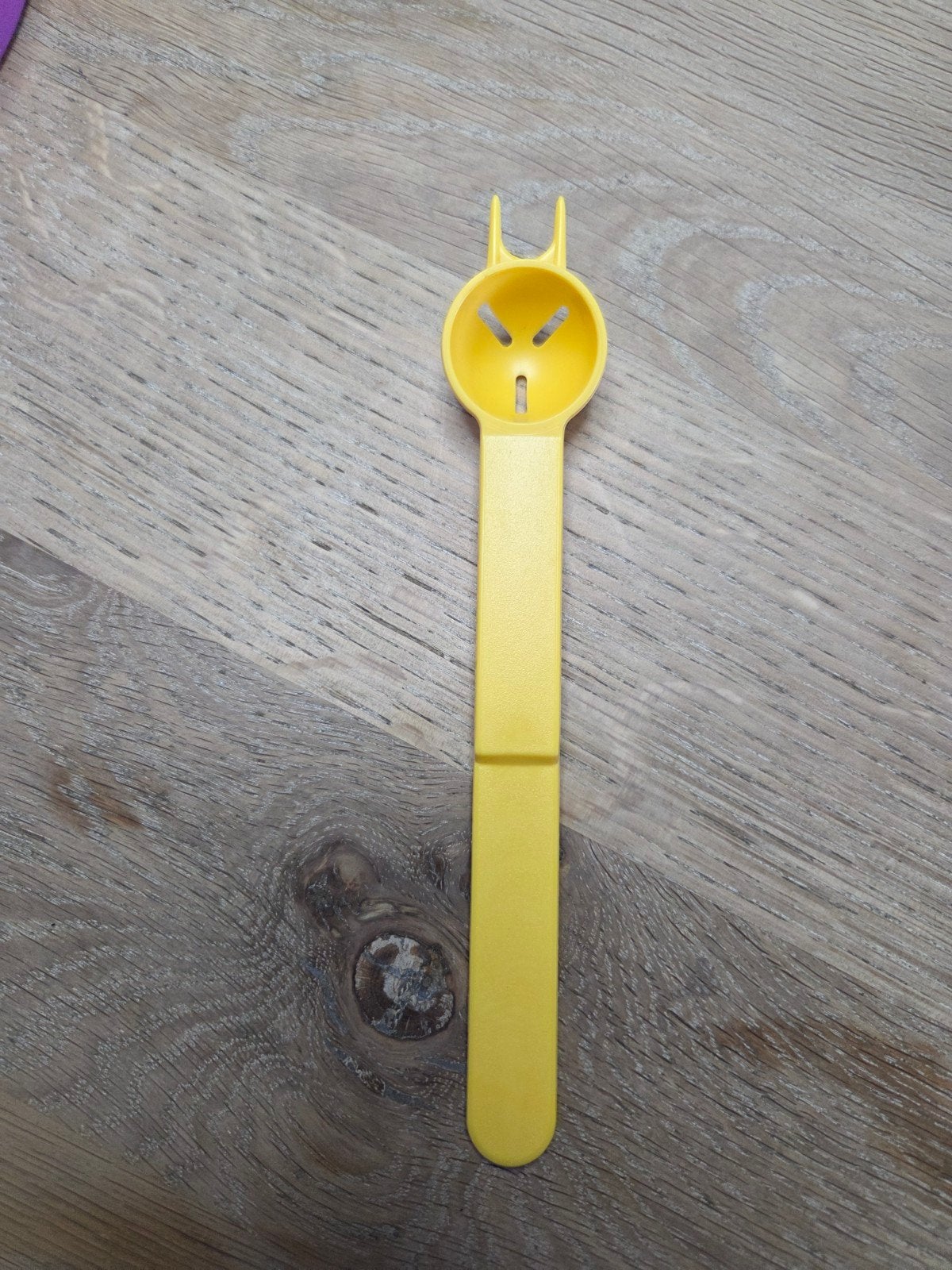 Tupperware Zuurkatje  nieuw/ongebruikt

Te koop: originele, Ophalen of Verzenden, Nieuw, Geel, Overige typen