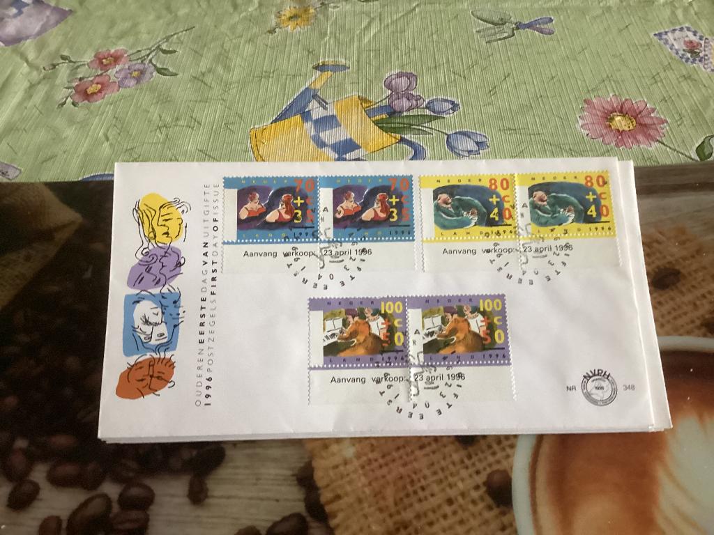 No1371 Afwijkend E3 paar met tab Heb van Nederland jaargang, Postzegels en Munten, Postzegels | Eerstedagenveloppen, Ophalen, Onbeschreven