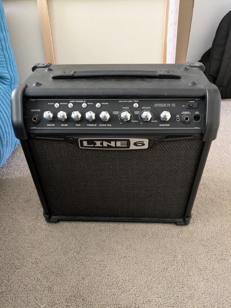 Line 6 Spider IV 15 Gitaarversterker met Stroomkabel, Ophalen