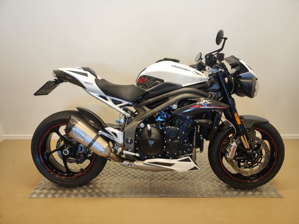 TRIUMPH SPEED TRIPLE RS (bj 2018) 39,000 km, Bedrijf, Sport, 1050 cc, Meer dan 35 kW