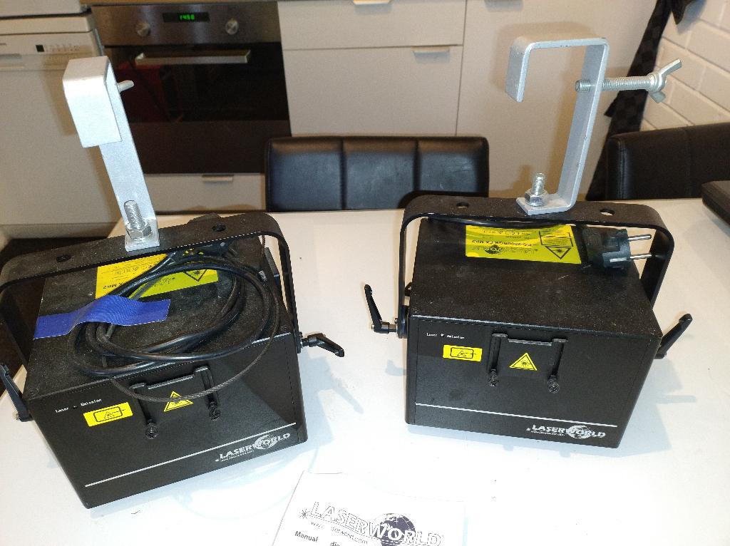 2x Laserworld CS-2000RGB FX Mk2 laser, Ophalen of Verzenden, Zo goed als nieuw, Laser, Geluidgestuurd