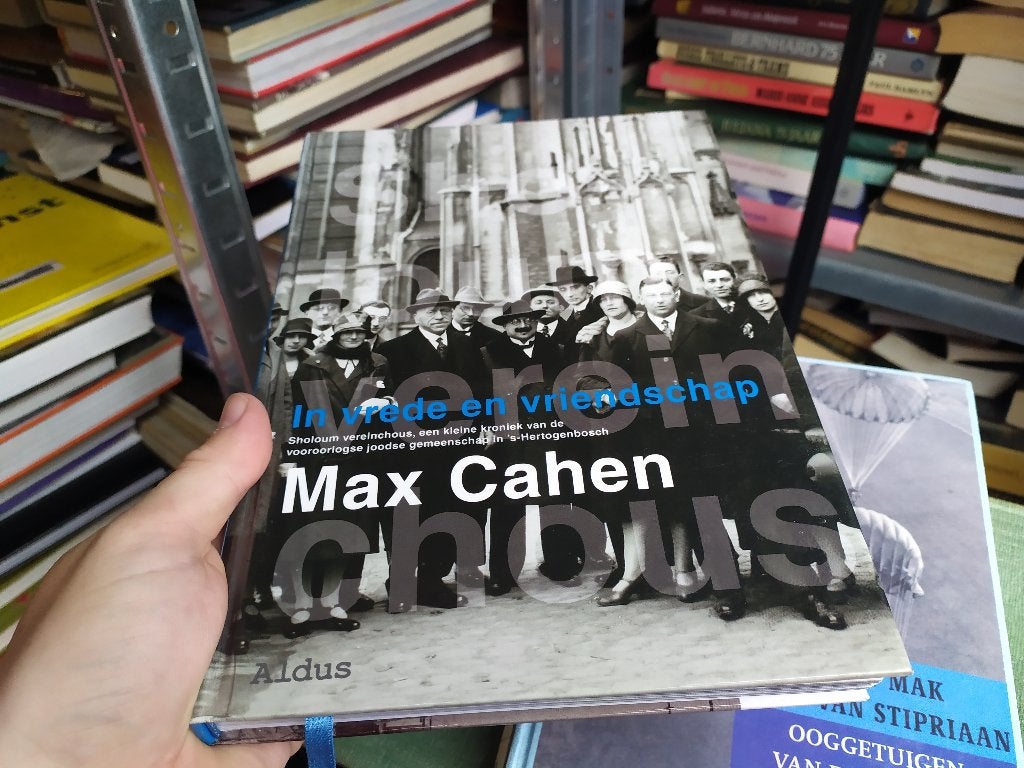 Max Cahen - In vrede en vriendschap, Boeken, Geschiedenis | Stad en Regio, Ophalen of Verzenden, 20e eeuw of later, Gelezen