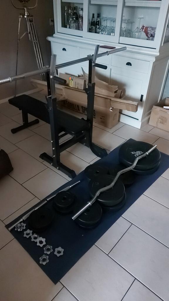 Halter set benchpress sport gewichten, Sport en Fitness, Ophalen of Verzenden, Zo goed als nieuw, Krachtstation