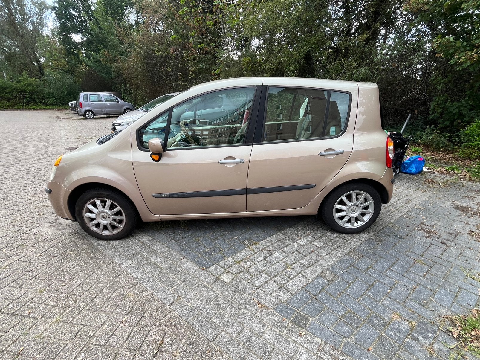 Renault Modus 1.2 16V  Dyman Luxe E3 2005 Beige, Auto's, Voorwielaandrijving, Stof, 74 pk, Beige