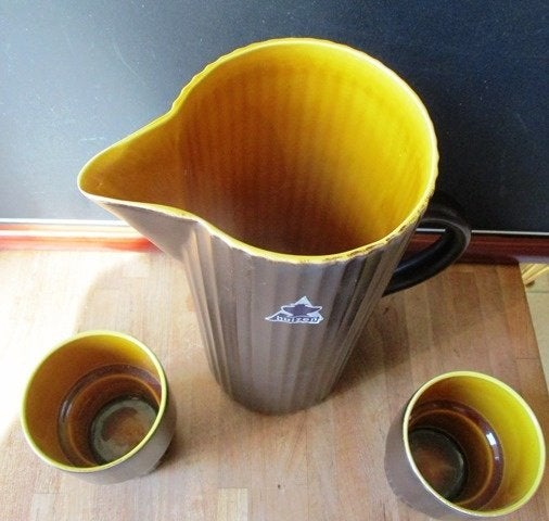 Driehoek Huizen kan melk set vintage Noovo aardewerk, Antiek en Kunst, Antiek | Keramiek en Aardewerk, Ophalen of Verzenden