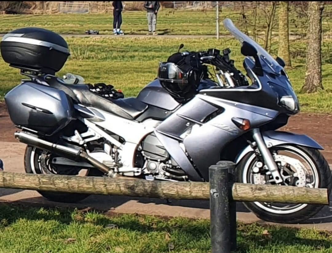 Yamaha FJR1300 uit 2005 - Technisch 100% met extra's, Motoren, Handvatverwarming, Gebruikt, Particulier, Toermotor