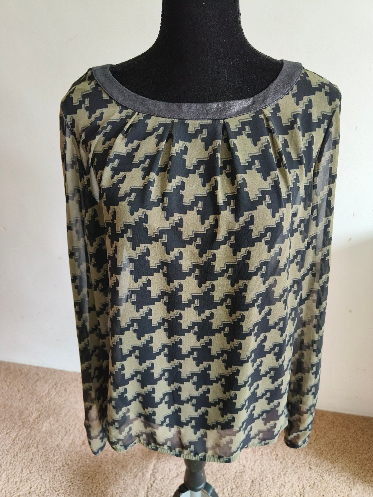 Nieuwe Geisha Blouse met Pied-de-Poule Print - Maat L/40, Maat 38/40 (M), Geisha, Nieuw, Ophalen of Verzenden