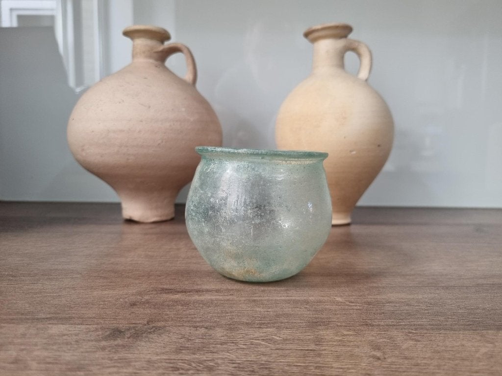 3 Romeinse objekten , 2 kruiken en een glazen beker !!!!!, Antiek en Kunst, Antiek | Keramiek en Aardewerk, Ophalen of Verzenden