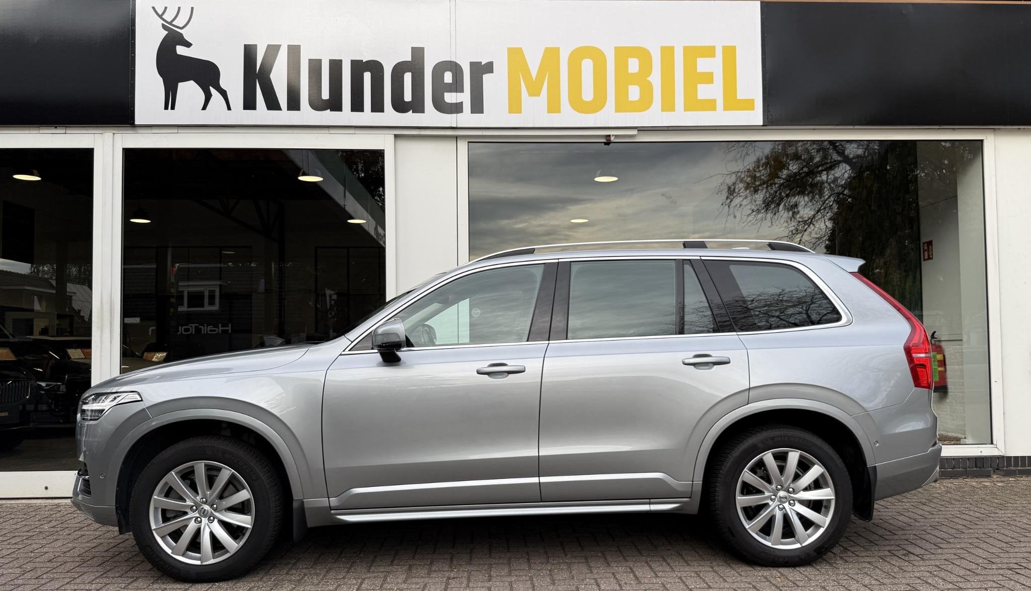 Volvo XC90 2.0 T5 AWD Momentum |360°Camera|Trekhaak|2e Eig|, Auto's, Stof, Gebruikt, Euro 6, 1969 cc