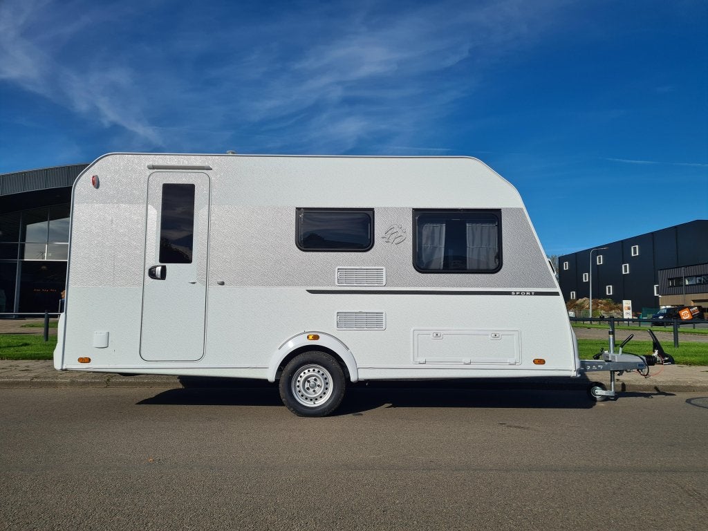 Knaus Sport 420 QD, Caravans en Kamperen, Bedrijf, Treinzit, 750 - 1000 kg, Schokbreker