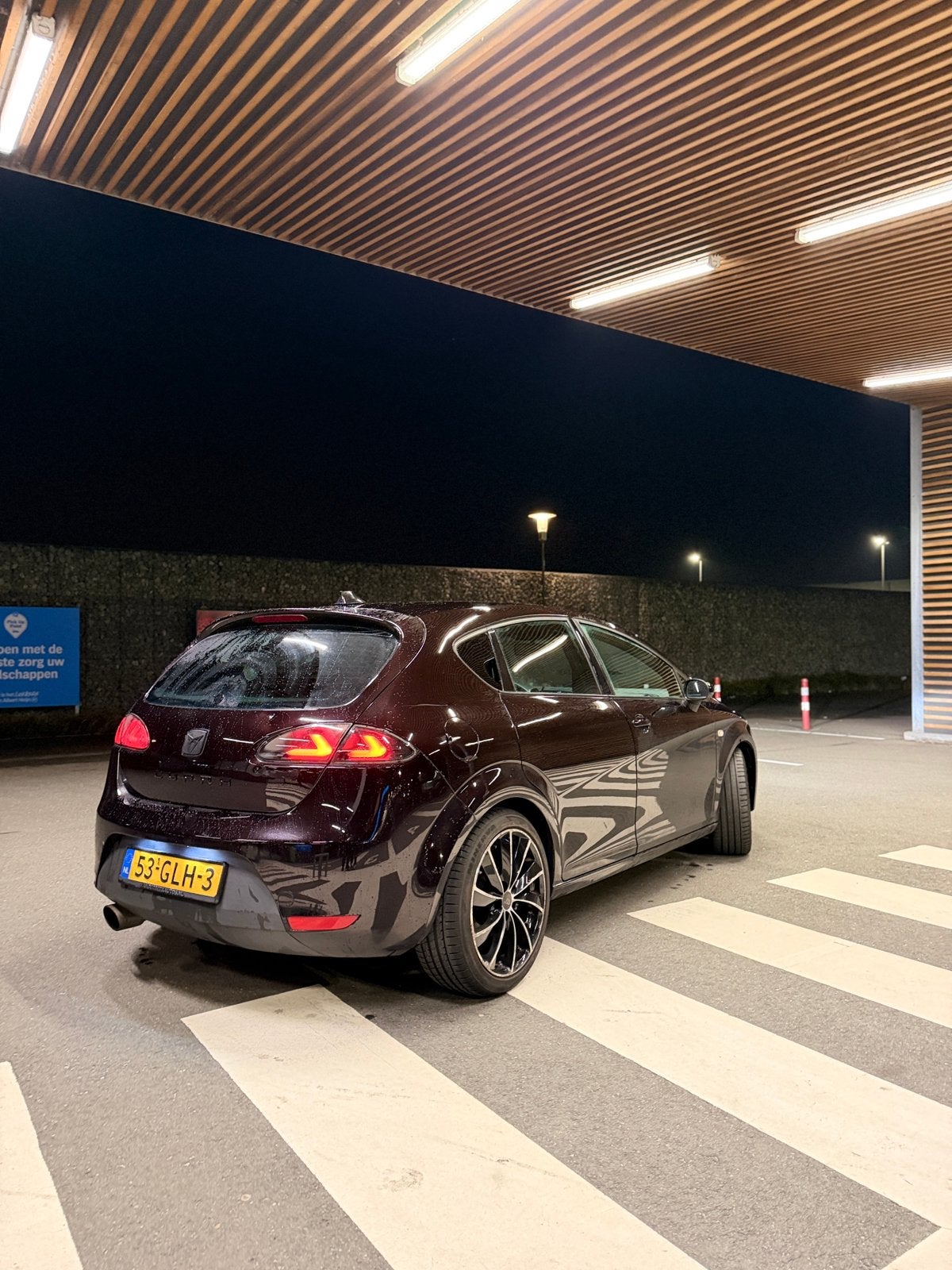 Seat Leon Cupra 2.0 TFSI - NIEUWE MOTOR - 320PK - APK, Auto's, Seat, Voorwielaandrijving, Leon, Zwart, Bedrijf