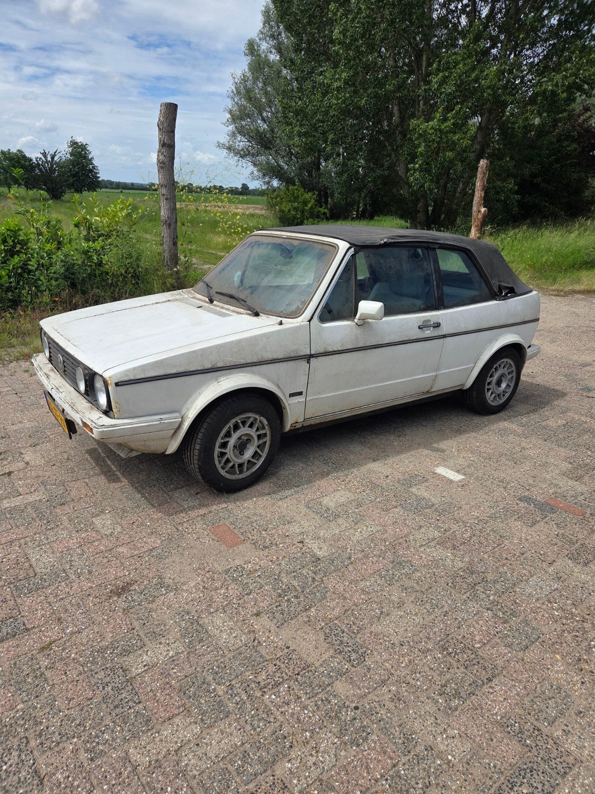 Volkswagen Golf 1.8 Cabriolet 1988 Wit, Auto's, Voorwielaandrijving, 4 cilinders, Cabriolet, 4 stoelen
