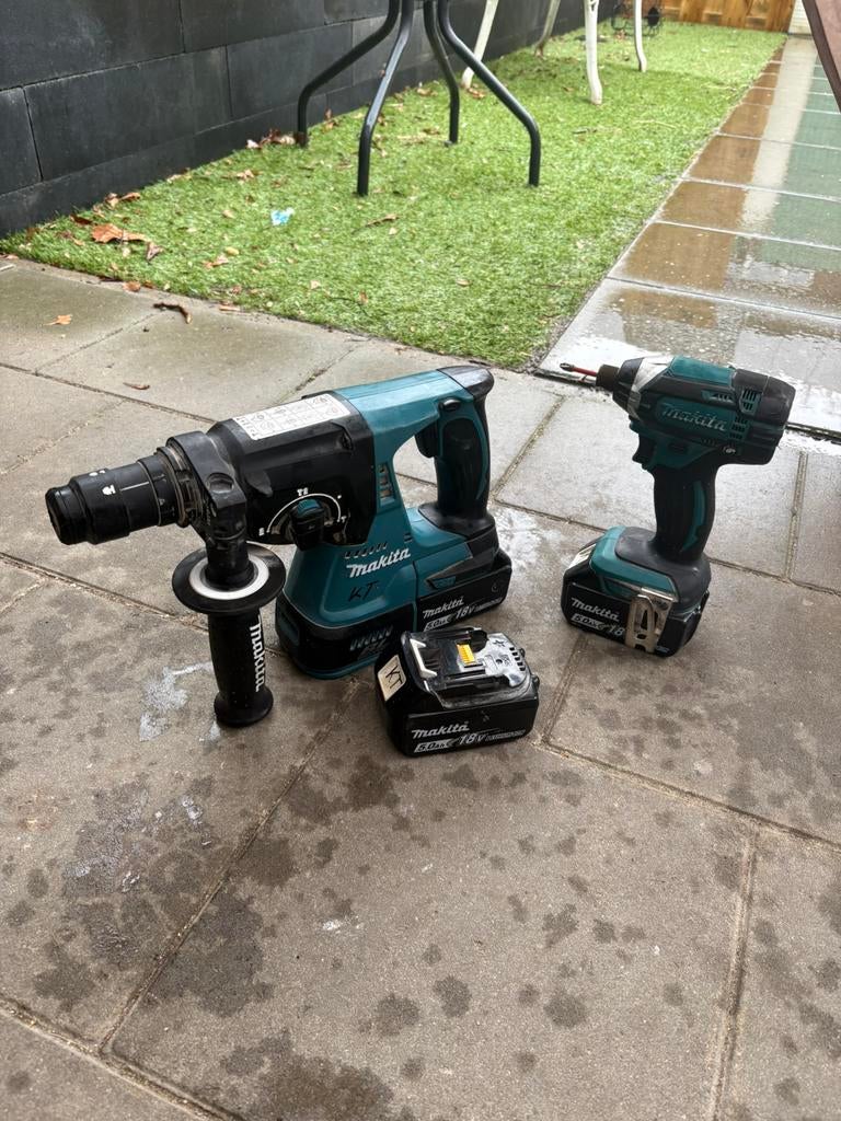 Makita klopboormachine + schroefmachine + 3x 18volt 5AH ACCU, Ophalen of Verzenden, Zo goed als nieuw, Boor- en Schroefmachine