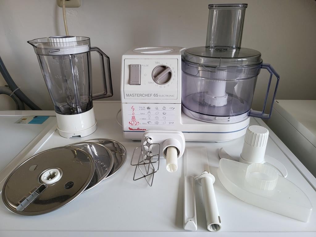 Moulinex Masterchef 65 Electronic Keukenmachine met toebehor, Witgoed en Apparatuur, Keukenmixers, Gebruikt, 2 tot 3 liter, 3 snelheden of meer