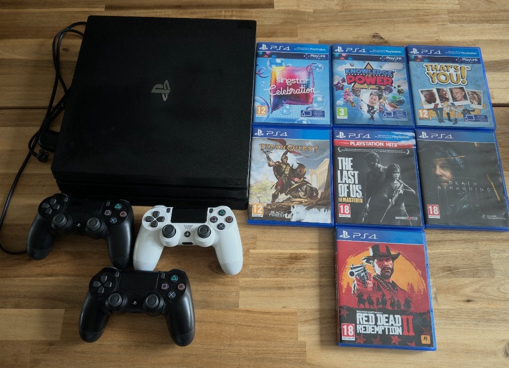 PS4 Pro + 3 controllers + 7 PS4-games, Ophalen of Verzenden, 1 TB, Pro, Met 3 controllers of meer