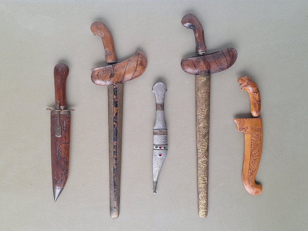 lot 5 vintage kris keris bendo bedok golok jambiya khanjar, Ophalen of Verzenden, Overige soorten, Azië, Mes of Dolk