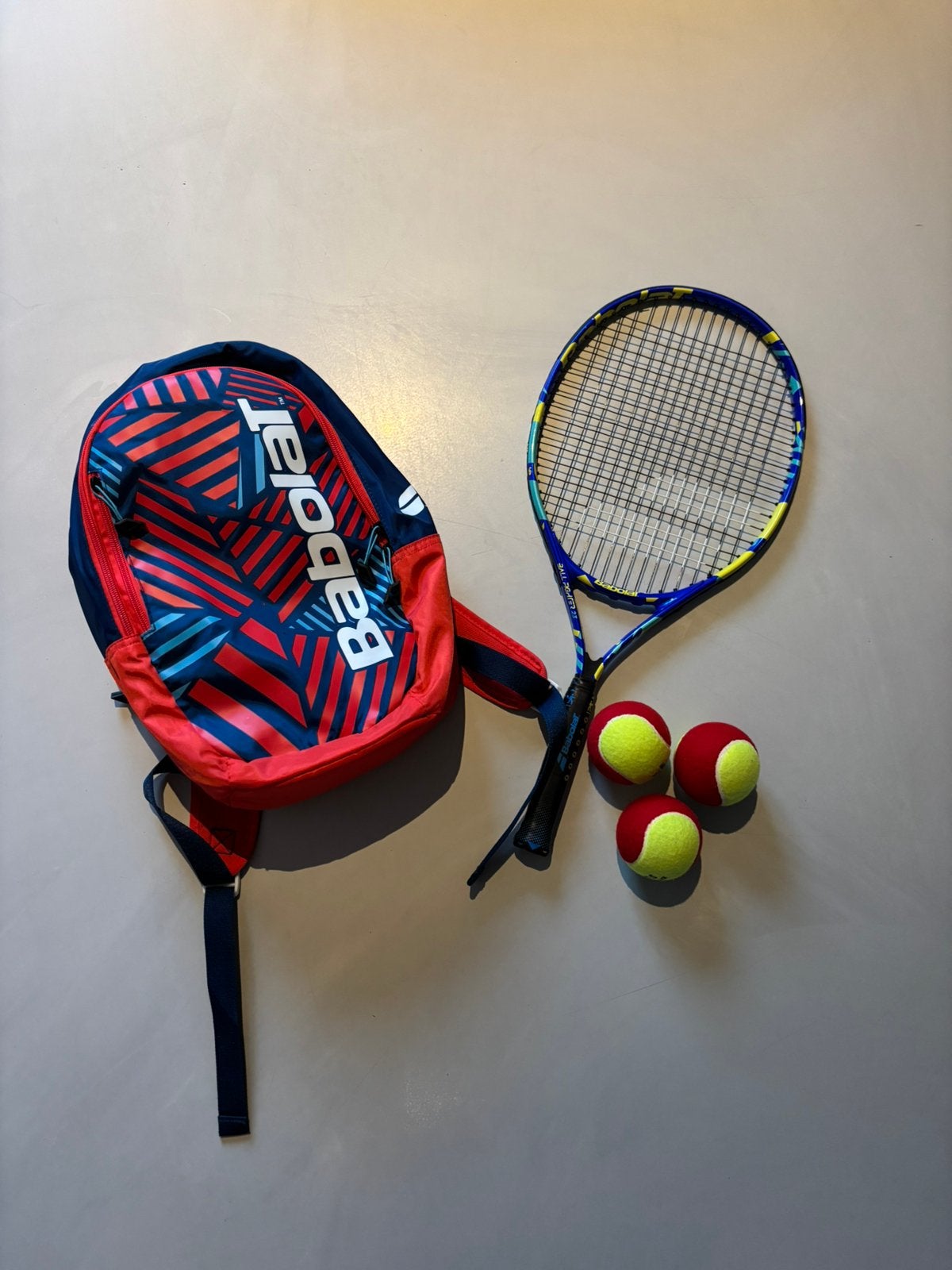 Babolat ball fighter 23 tennisracket kids met tennis rugtas, Ophalen of Verzenden, Zo goed als nieuw, Racket, Babolat