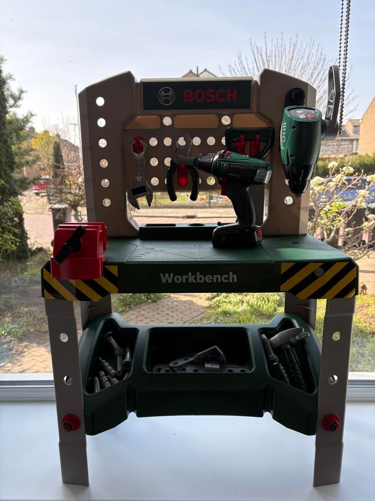 Bosch Werkbank voor Kinderen met Boormachine en Gereedschap, Ophalen, Gebruikt, Jongen of Meisje