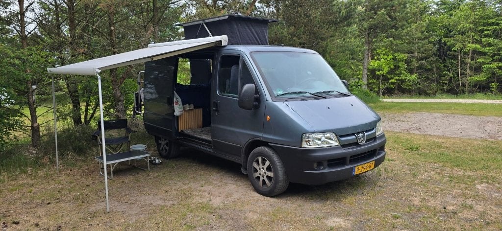 Peugeot Boxer Camper 2006 | Off-grid | Hefdak | Nieuwe APK, Caravans en Kamperen, Overige merken, Bestuurdersdeur, Audio installatie