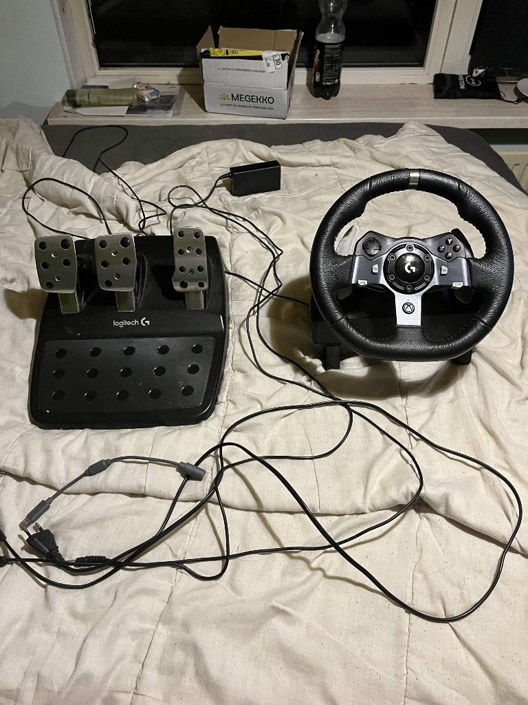 Racing Wheel Logitech G920 + Screen AOC 27G2SAE/BK 27, Ophalen, Gebruikt, Logitech