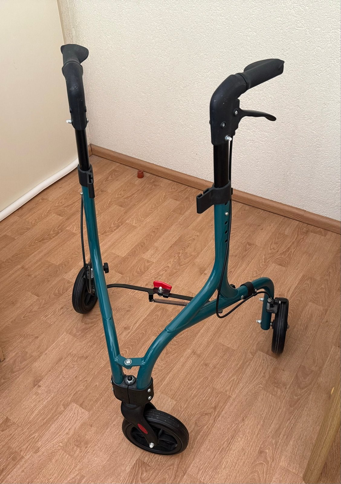 Driewiel rollator inklapbaar met tas en dienblad, Diversen, Ophalen, Lichtgewicht, Zo goed als nieuw