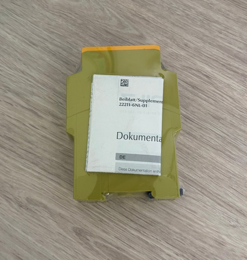 PILZ - Safety Relay - 774059 - PNOZ X7 24VAC/DC 2n/o, Ophalen of Verzenden, Nieuw
