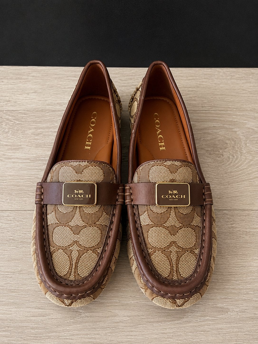 Coach Loafers Signature Canvas Bruin | Maat 36.5 | Origineel, Kleding | Dames, Ophalen of Verzenden, Zo goed als nieuw, Bruin