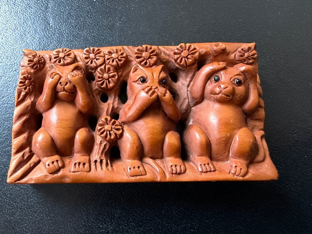 Houten Netsuke van drie katten horen zien en zwijgen Japan, Ophalen of Verzenden, Netsuke, Japan, Handgemaakt