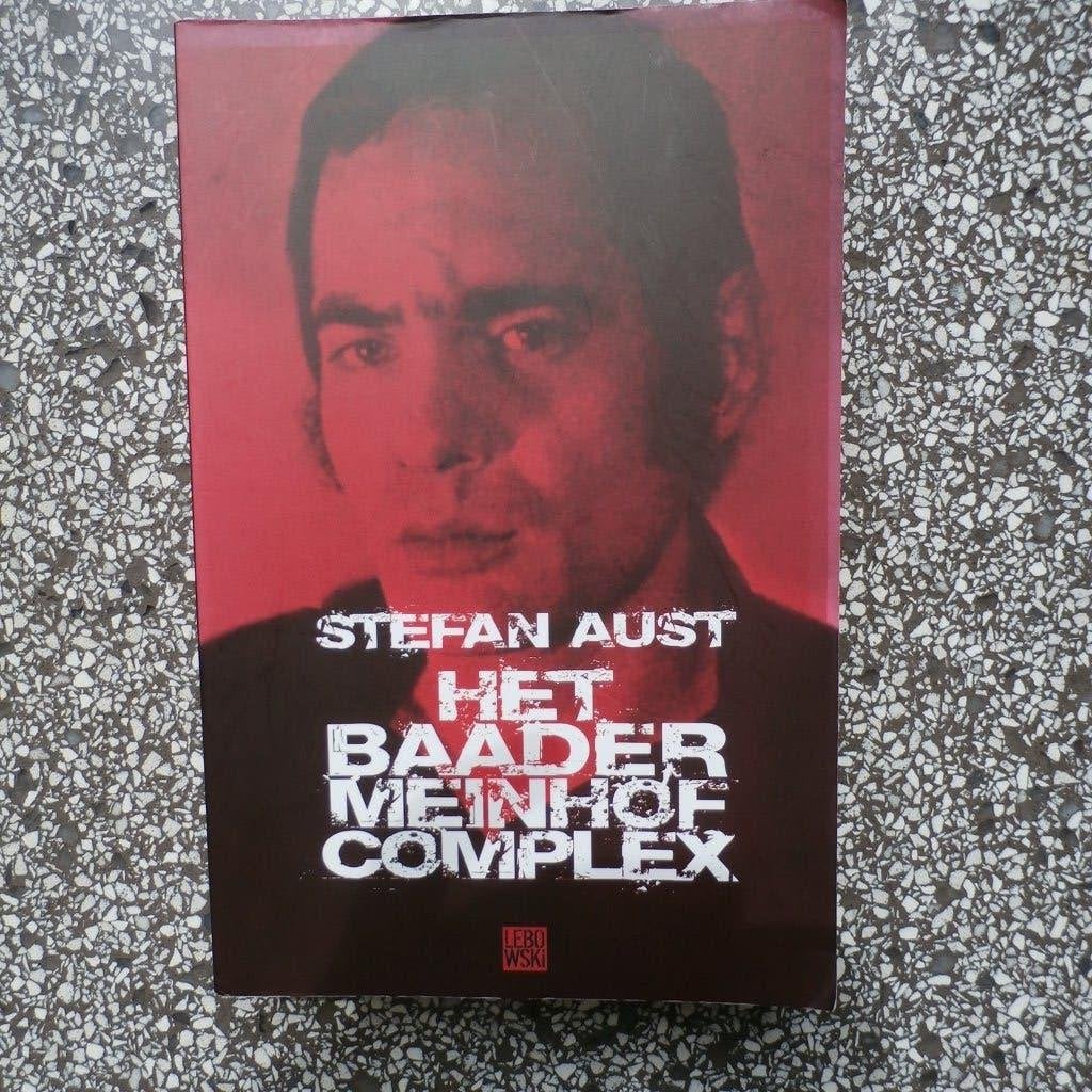 Stefan Aust - Het Baader Meinhof Complex - gelezen - 12,50, Europa, Ophalen of Verzenden, Stefan Aust, 20e eeuw of later