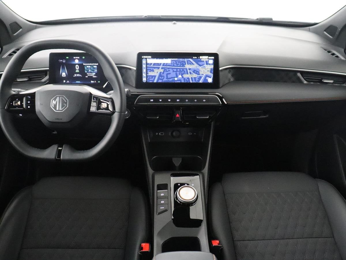 MG 3 1.5 Hybrid+ Luxury | Automaat | Stoelverwarming | LED |, Auto's, Automatische klimaatregeling, 194 pk, 4 cilinders, 2 kWh