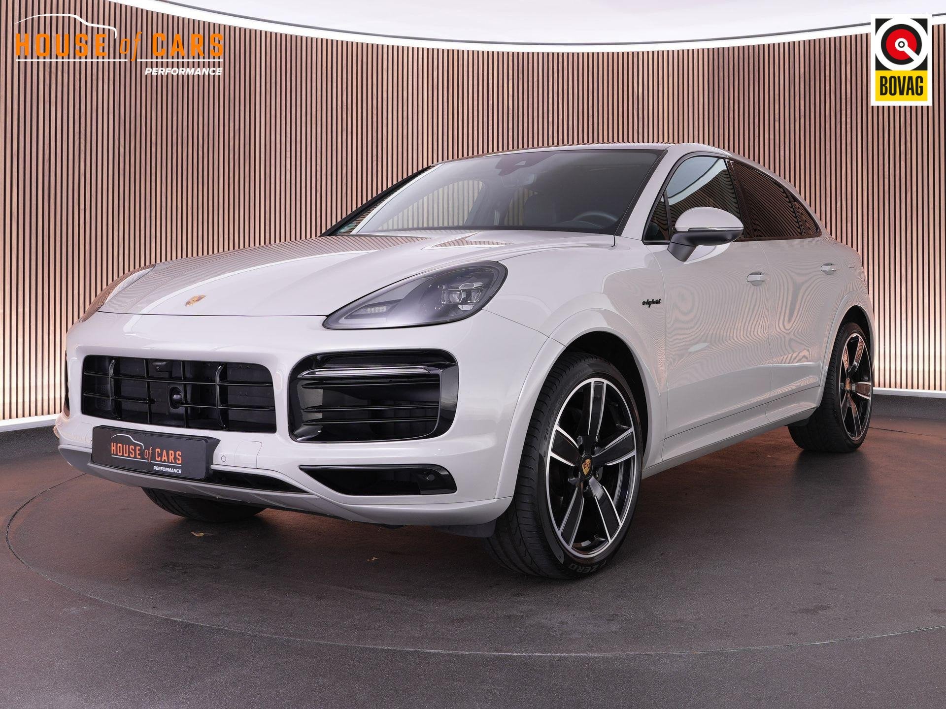 Porsche Cayenne 3.0 E-Hybrid |sportdesign|krijt|panoramadak|, Auto's, Automaat, Cayenne, Gebruikt, 2995 cc