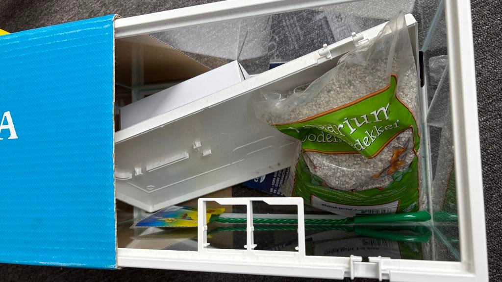 Aquarium 17L met filter, Ophalen of Verzenden, Zo goed als nieuw, Leeg aquarium