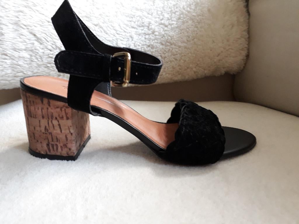 Mooie hakken van ANNE KANNER      maat 40, Kleding | Dames, Verzenden, Zwart, Sandalen of Muiltjes, Zo goed als nieuw