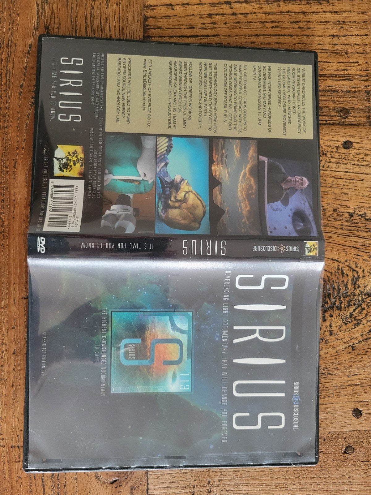 Sirius - Disclosure DVD - Zo goed als nieuw, Boeken, Ophalen of Verzenden, Zo goed als nieuw