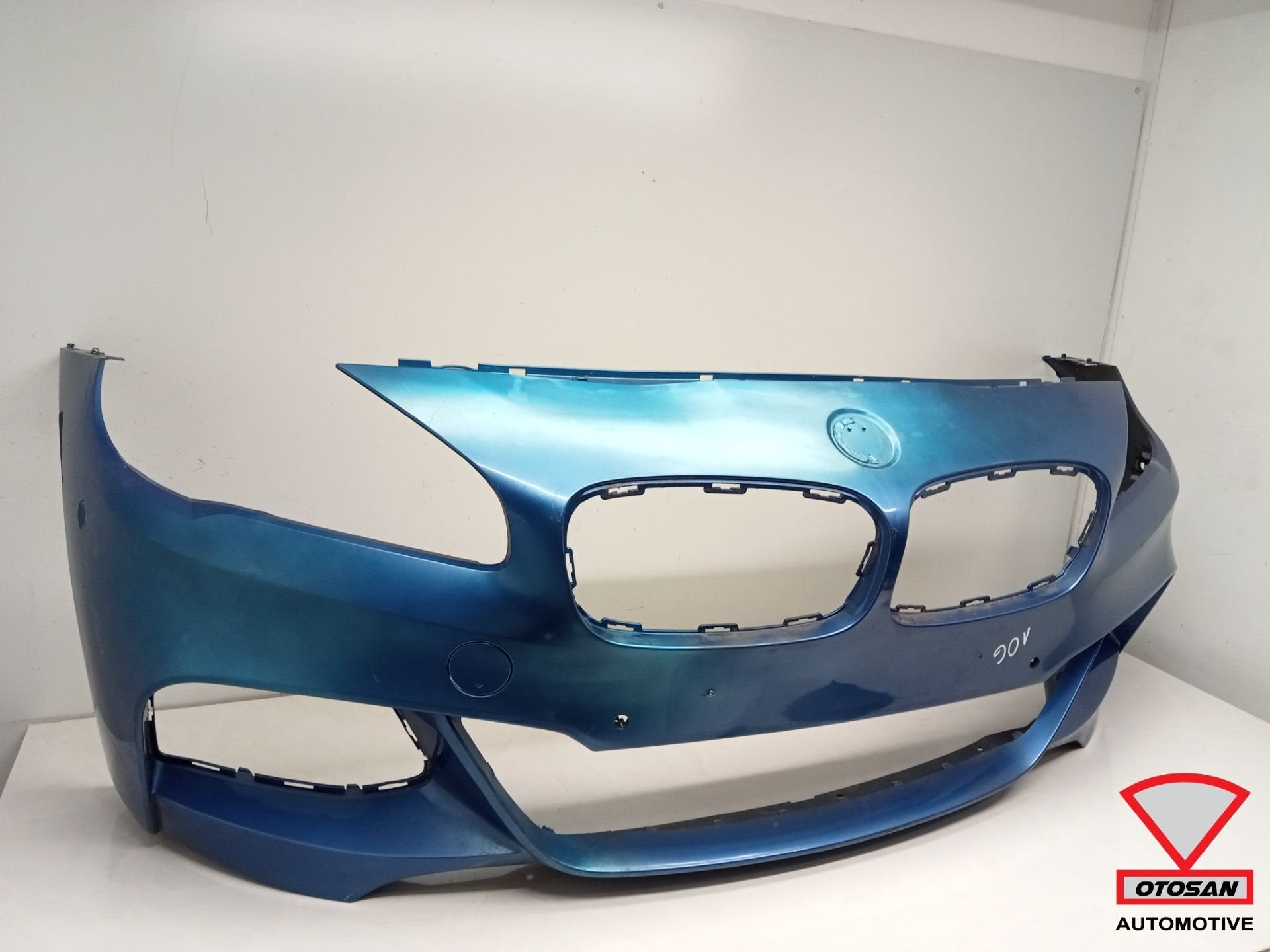Bmw 2 serie F45 F46 grand tourer M pakket voorbumper 6x pdc, Petuelring 130
80788  Munich, DE, Gebruikt, Voor, Info@bmw.de