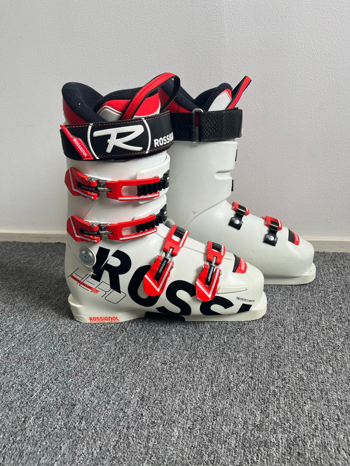 Rossignol Hero Worldcup 90sc Skischoenen - maat 26,5, Rossignol, Schoenen, Ophalen of Verzenden, Zo goed als nieuw