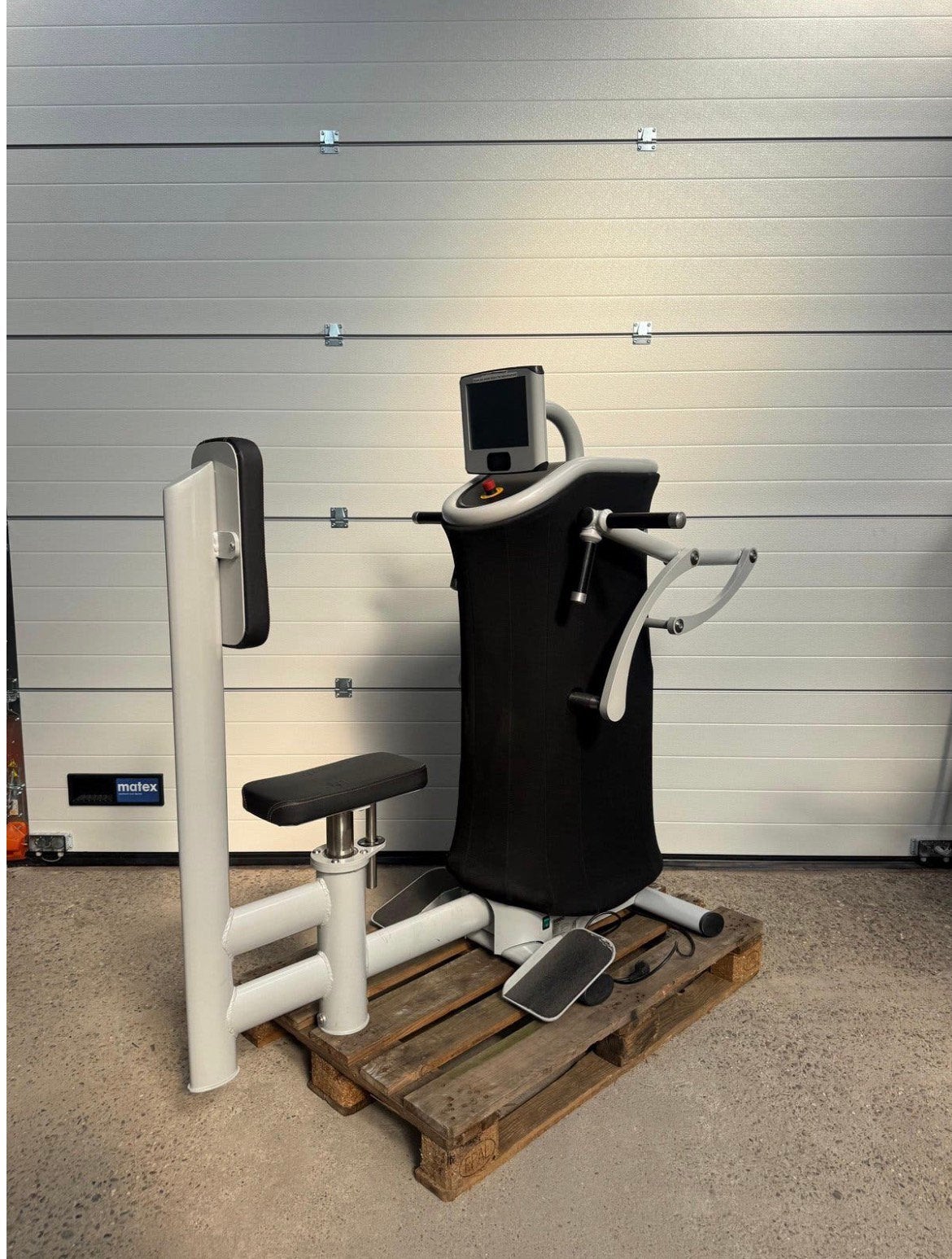 Matrix Egym 8 apparaten / Elektronische machines/Cirkel / 8, Ophalen, Benen, Gebruikt, -