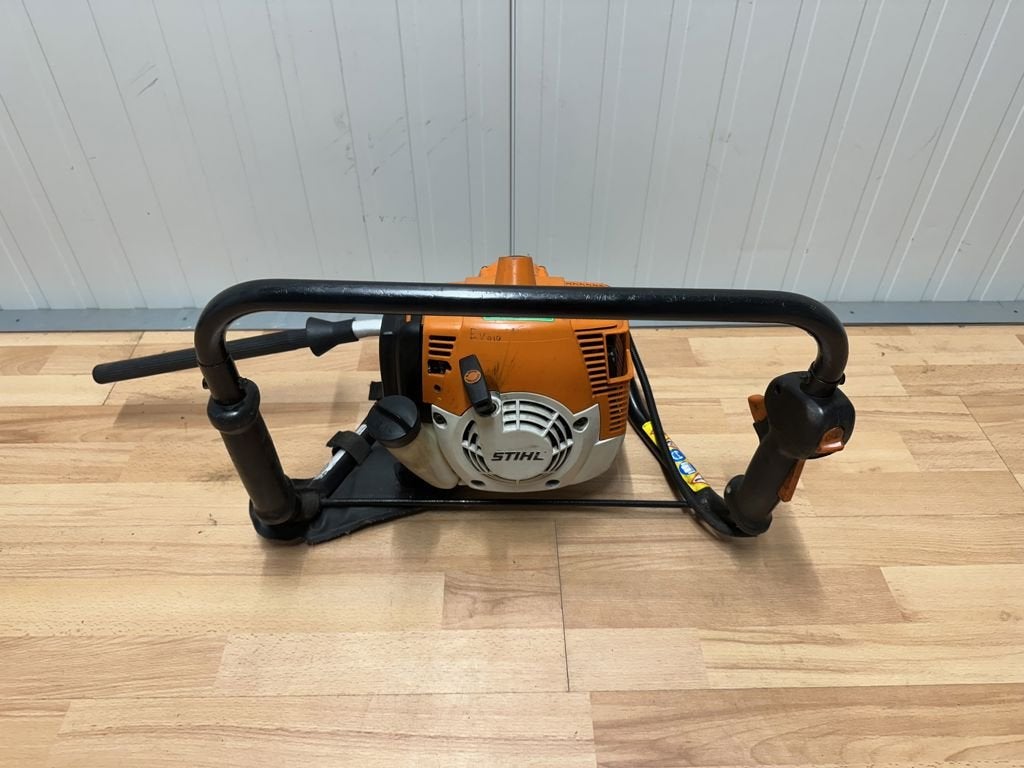 STIHL BT 120C MOTORBOOR, ANDREAS STIHL NV, Info@stihl.nl, Veurtstraat 117
2870  Puurs-Sint-Amands, BE