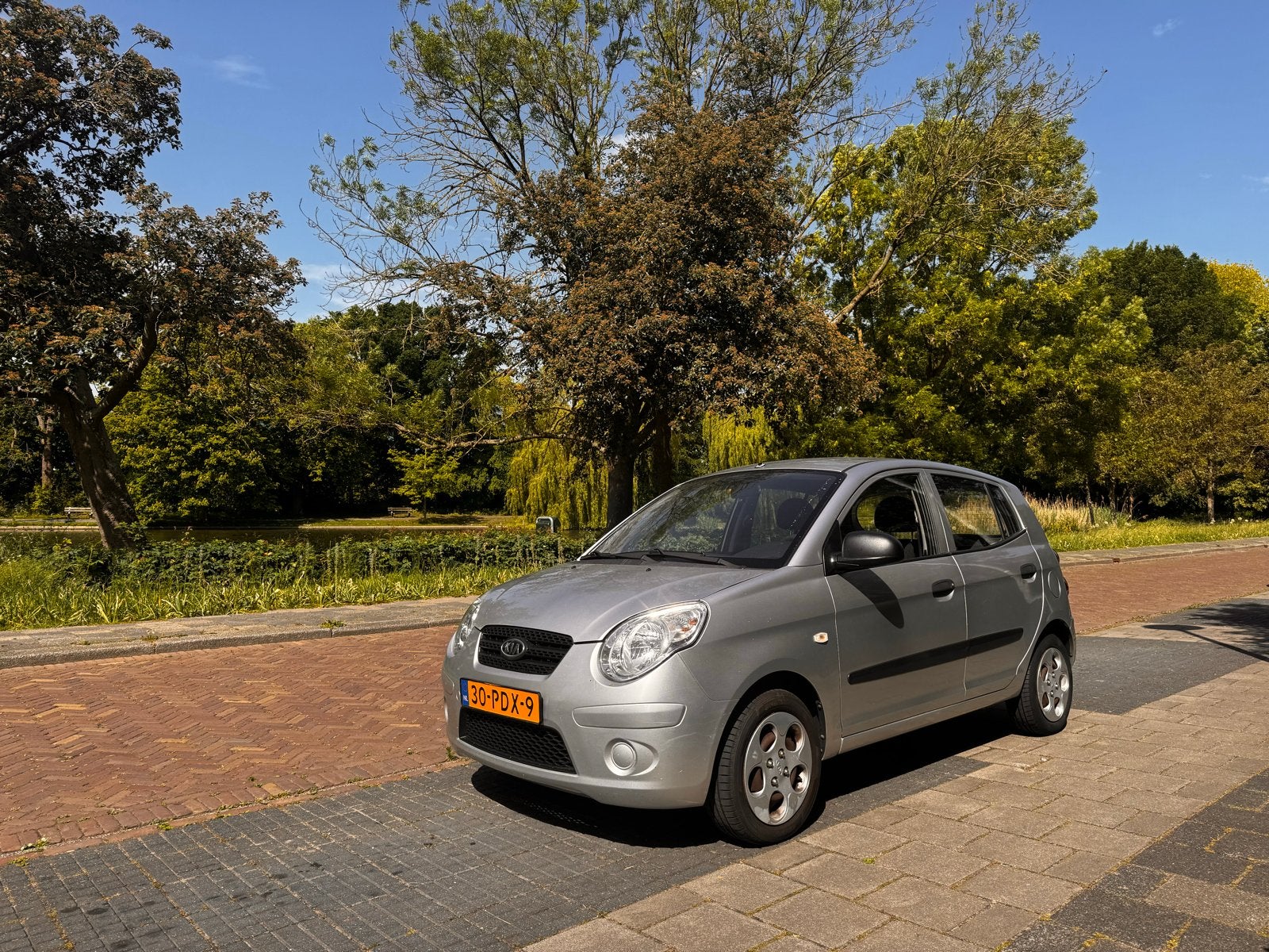 Kia Picanto 1.0 2011 Grijs, Auto's, Kia, Particulier, Picanto, Benzine, B, Hatchback, Handgeschakeld, Origineel Nederlands, Zilver of Grijs