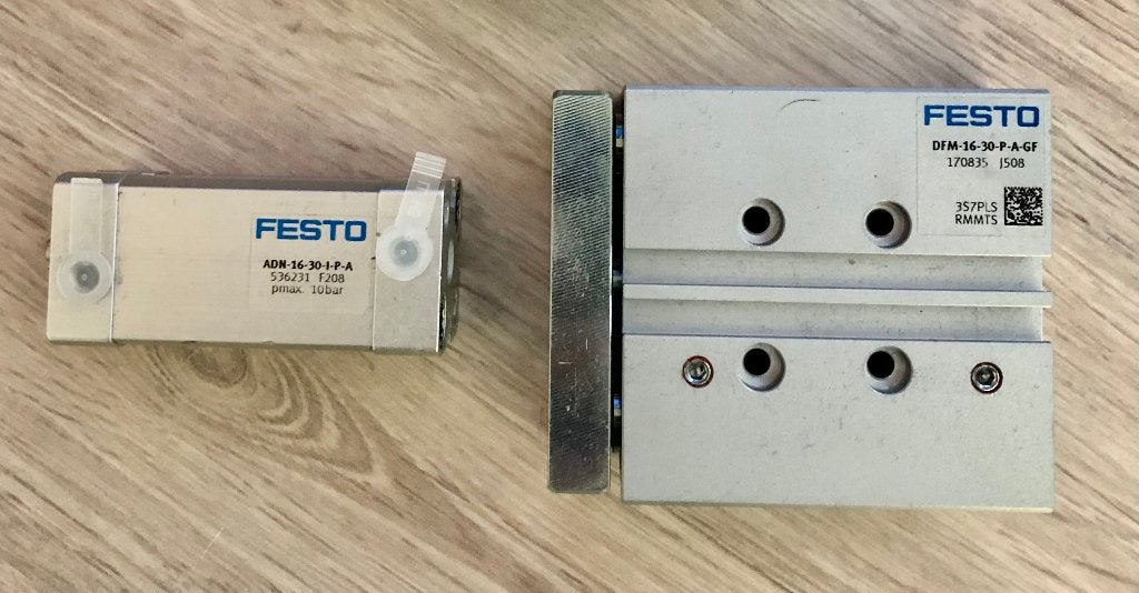 FESTO - Set cilinders: DFM-16-30-I-P-A - ADN-16-30-P-A-GF, Ophalen of Verzenden, Zo goed als nieuw