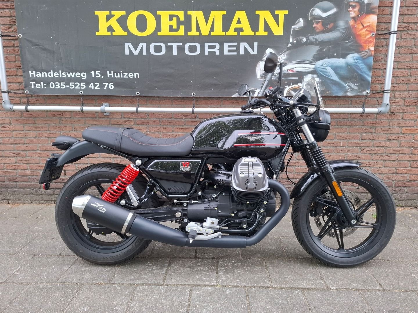 MOTO GUZZI V 7 Special  Edition 850 V7 (bj 2024) Arrow, 853 cc, 2 cilinders, Motorrijbewijs A, Bedrijf
