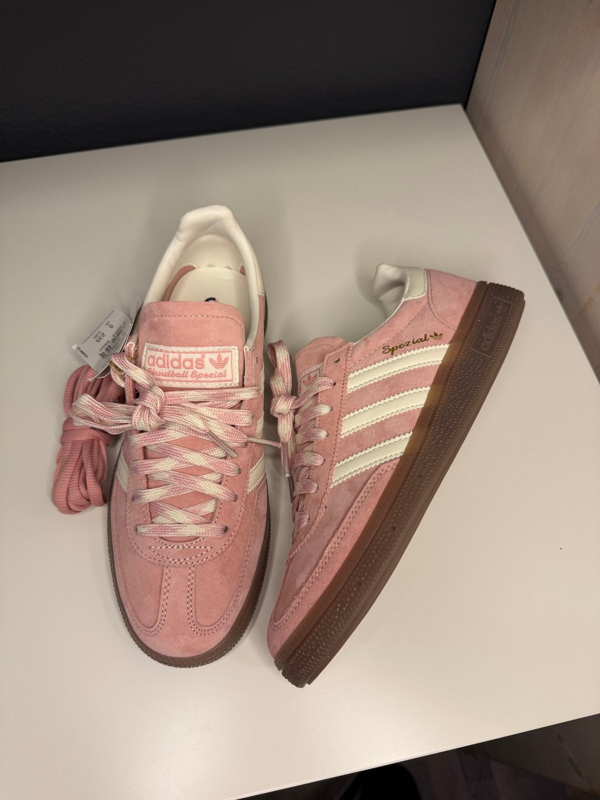 Adidas Handball Spezial Wonder Mauve Off White Gum - Maat 38, Kleding | Dames, Schoenen, Verzenden, Nieuw, Sneakers of Gympen