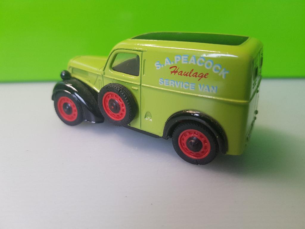 Corgi - Fordson 5cwt Van S.A. Peacock [groen] 1/43, Hobby en Vrije tijd, Modelauto's | 1:43, Ophalen of Verzenden, Gebruikt, Auto