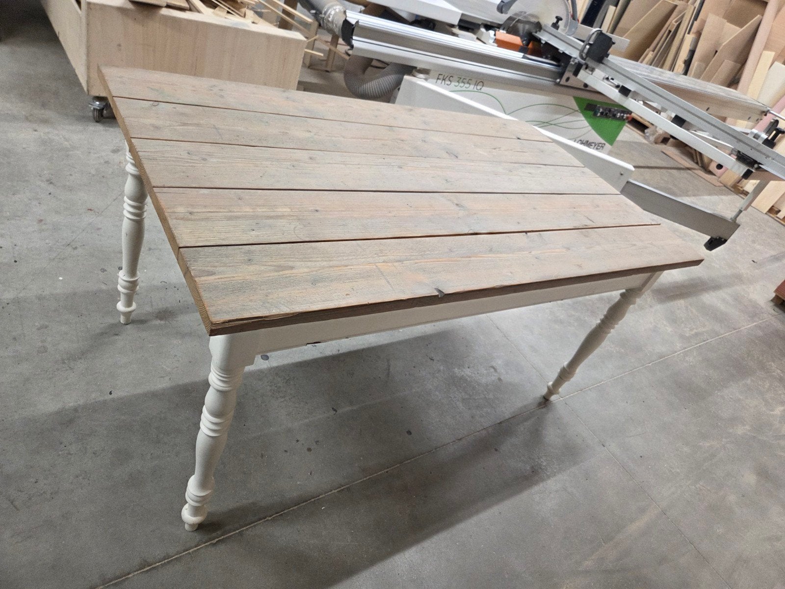 Landelijke tafel met steigerhouten blad, Ophalen, Gebruikt, 50 tot 100 cm, Vier personen