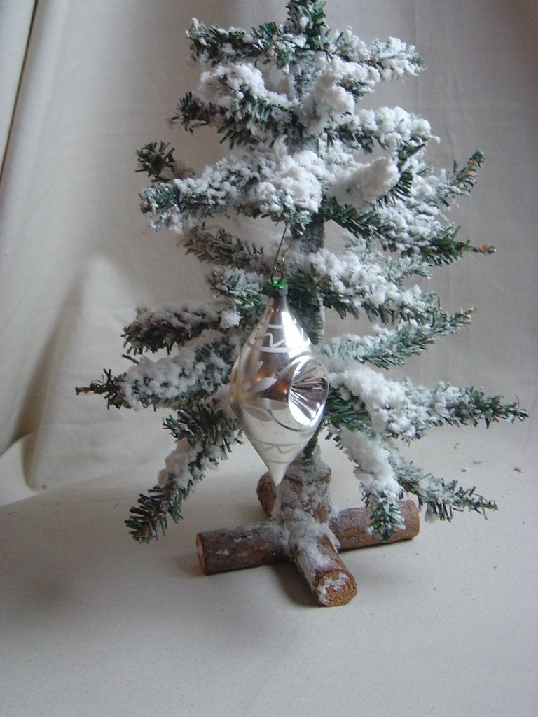 Oude zilveren pegel met 2 deuken kerstbal, Diversen, Ophalen of Verzenden, Gebruikt