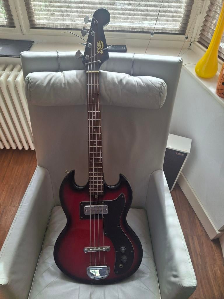 Hondo electrische basgitaar., Muziek en Instrumenten, Ophalen of Verzenden