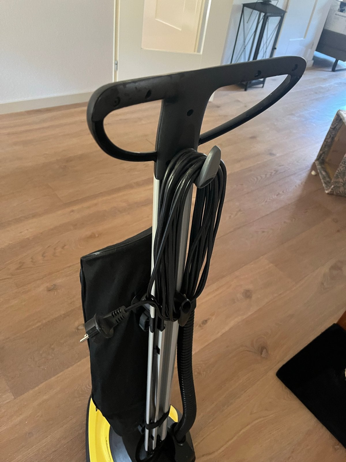 Kärcher FF 303 Boenmachine/Vloerreiniger - Gebruikt, Witgoed en Apparatuur, Stofzuigers, Ophalen, Gebruikt, Kärcher, Vloerreiniger