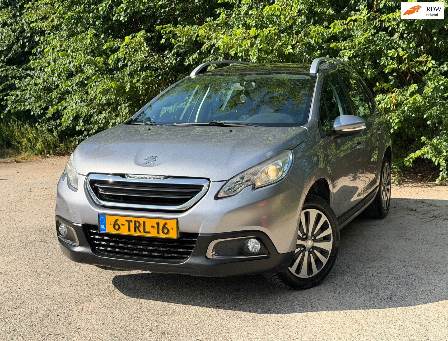 Peugeot 2008 1.2 VTi Active | Cruise control + Navi + Automa, Auto's, Euro 5, 1199 cc, 82 pk, Origineel Nederlands